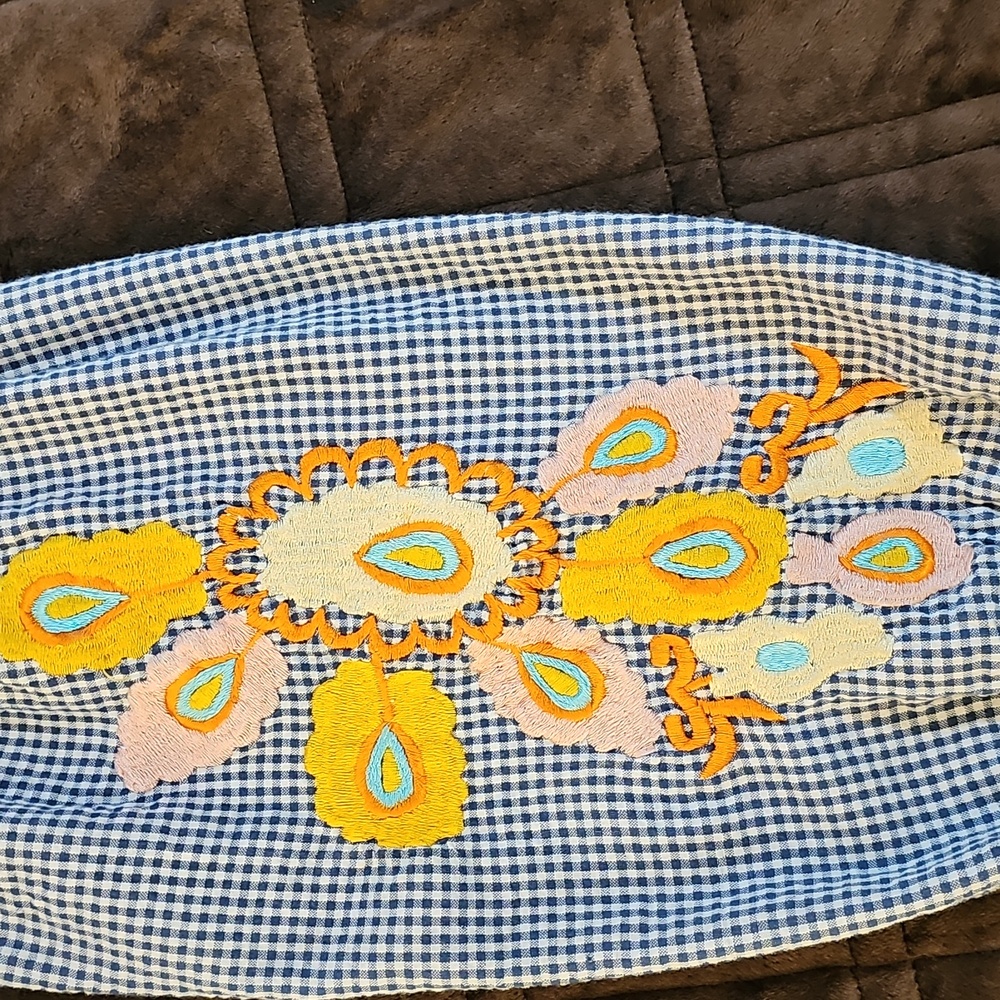 Top - Picture 8 of 16